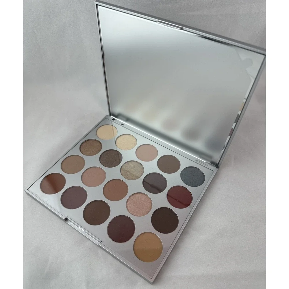 Bellame SHOW STOPPER 20 SHADE EYESHADOW PALETTE New 3D071‎ Mirror Compact